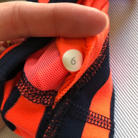 Lululemon Flow Y Bra classic striped inkwell 6 - Picture 5 of 5